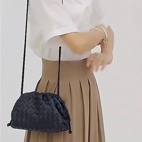 Woven draw string bag - accepting all offers - Picture 3 of 5